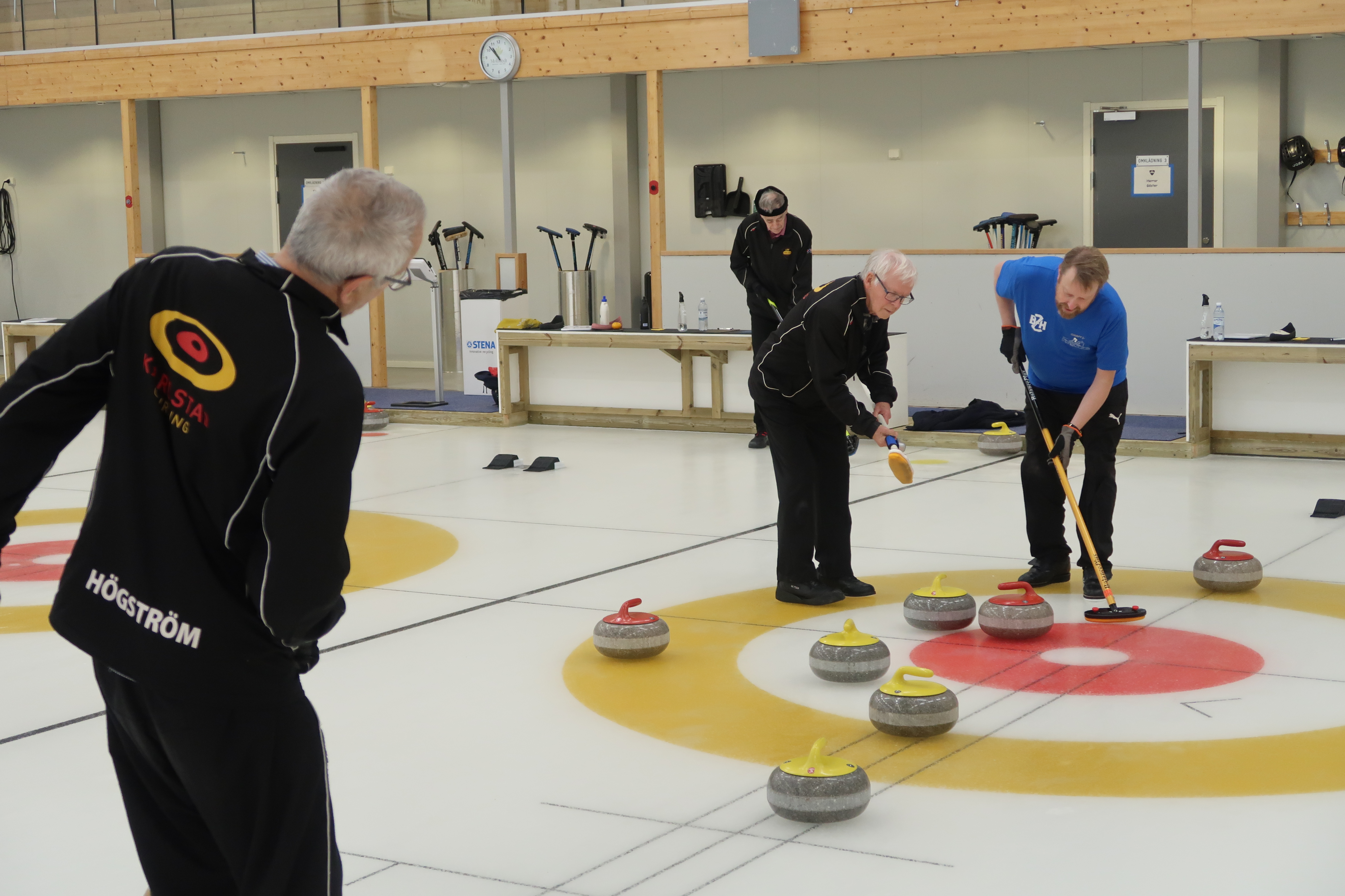 Lunchcurling1